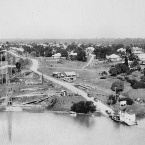 Indooroopilly Ferry loading Cars at Chelmer - 1933