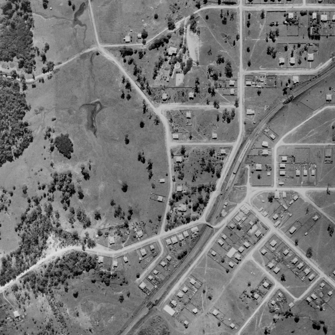 1936 Oxley - Aerial Photo - Oxley Station